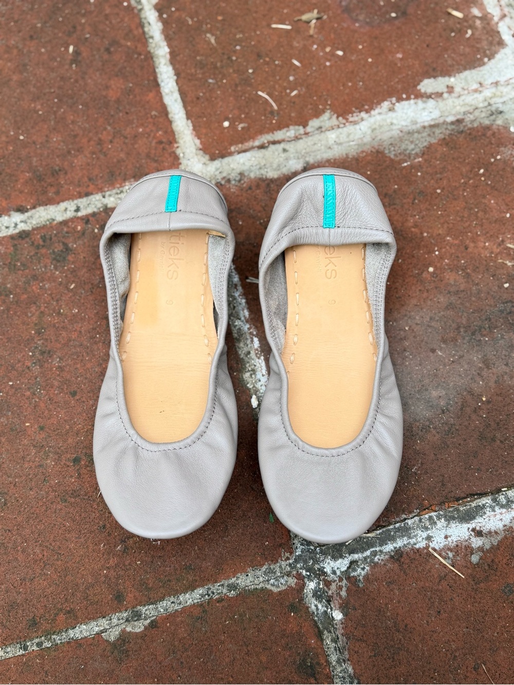 Auth Tieks Ballet Flats Size 9 | Gorgeous Taupe Leather | Like New Condition